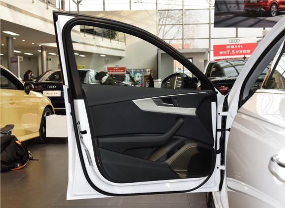 奥迪A4L 2019款 45 TFSI quattro 个性运动版 国VI 车厢座椅   前门板