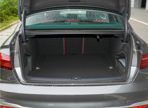 奥迪A4L 2021款 40 TFSI 进享人生版 车厢座椅   后备厢
