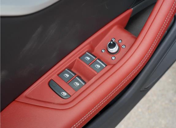 奥迪A4L 2021款 40 TFSI 进享人生版 车厢座椅   门窗控制