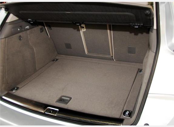 奥迪Q5 2010款 2.0TFSI 技术型 车厢座椅   后备厢