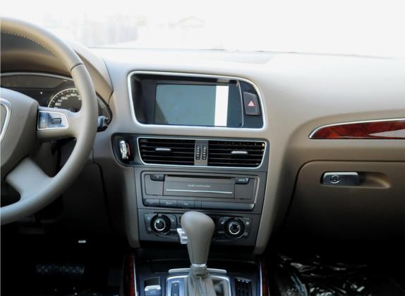 奥迪Q5 2011款 2.0TFSI 舒适型 中控类   中控台