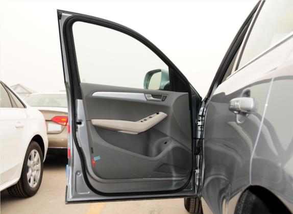 奥迪Q5 2012款 2.0TFSI 技术型 车厢座椅   前门板