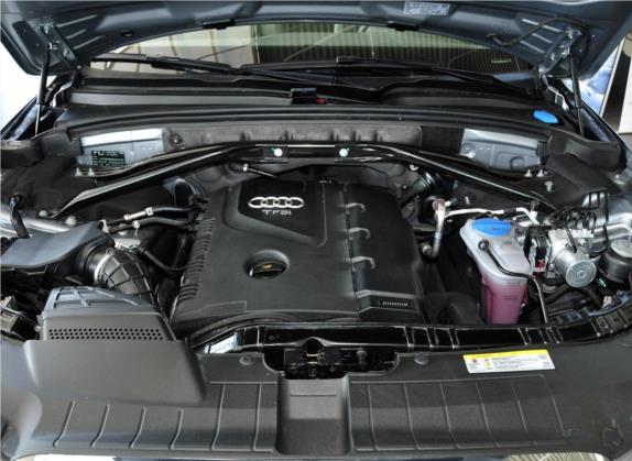 奥迪Q5 2012款 2.0TFSI 舒适型 其他细节类   发动机舱