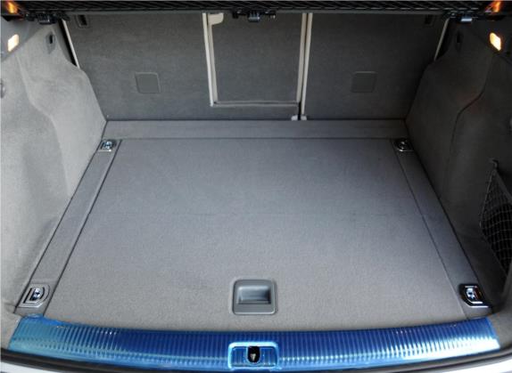 奥迪Q5 2012款 2.0TFSI 舒适型 车厢座椅   后备厢