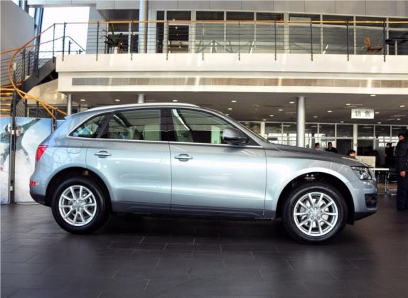 奥迪Q5 2012款 2.0TFSI 舒适型 外观   正侧