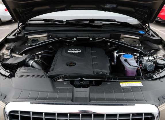 奥迪Q5 2012款 2.0TFSI 动感型 其他细节类   发动机舱