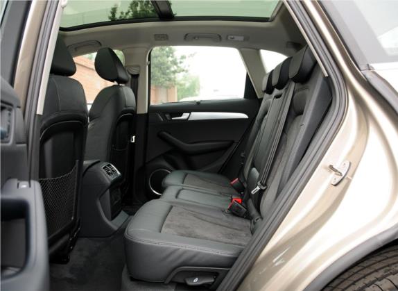 奥迪Q5 2012款 2.0TFSI 动感型 车厢座椅   后排空间