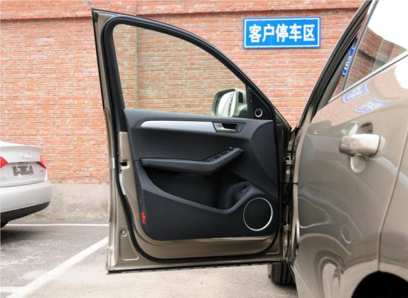 奥迪Q5 2012款 2.0TFSI 动感型 车厢座椅   前门板