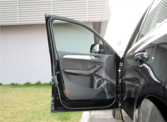 奥迪Q5 2013款 40 TFSI 技术型 车厢座椅   前门板