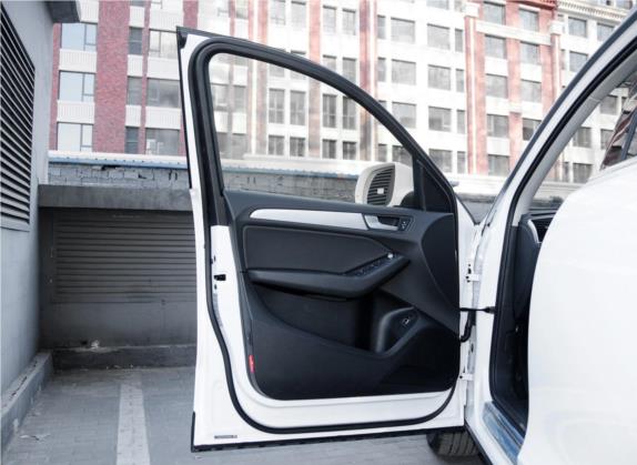 奥迪Q5 2015款 40 TFSI 技术型 车厢座椅   前门板