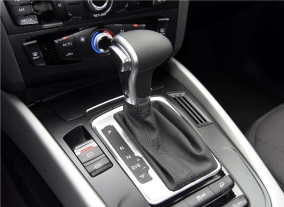 奥迪Q5 2016款 40 TFSI 进取型 中控类   挡把