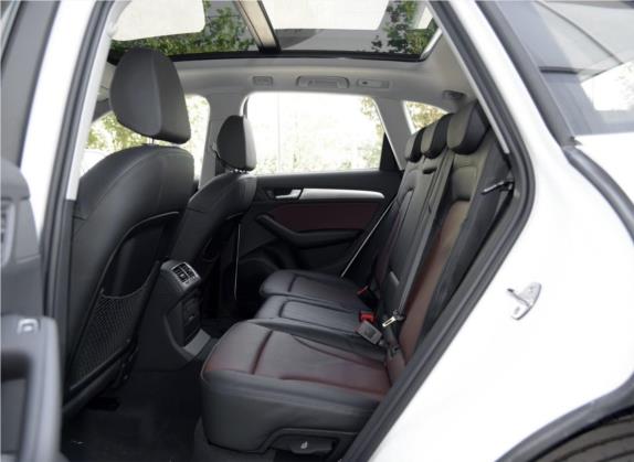 奥迪Q5 2016款 40 TFSI 技术型 车厢座椅   后排空间