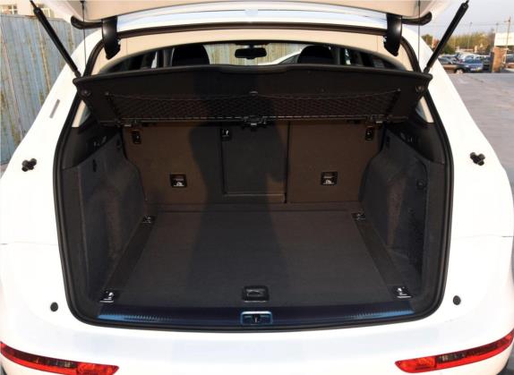 奥迪Q5 2016款 40 TFSI 舒适型 车厢座椅   后备厢