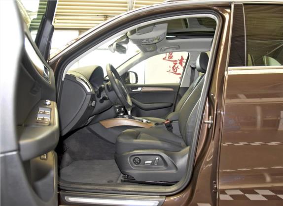 奥迪Q5 2016款 Plus 40 TFSI 豪华型 车厢座椅   前排空间