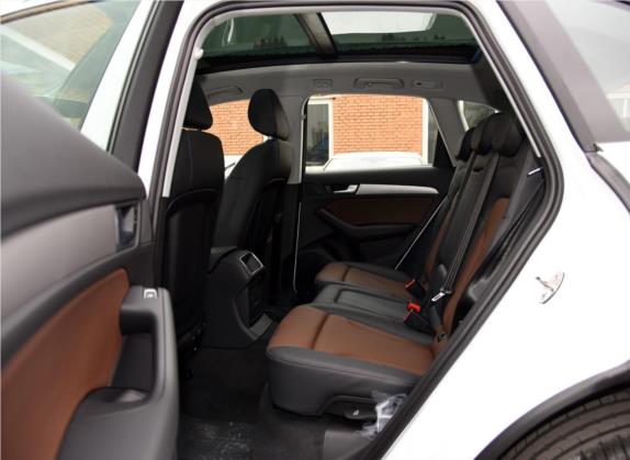 奥迪Q5 2017款 40 TFSI 进取型 车厢座椅   后排空间