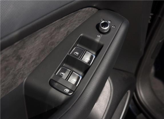 奥迪Q5 2017款 40 TFSI 动感型 车厢座椅   门窗控制