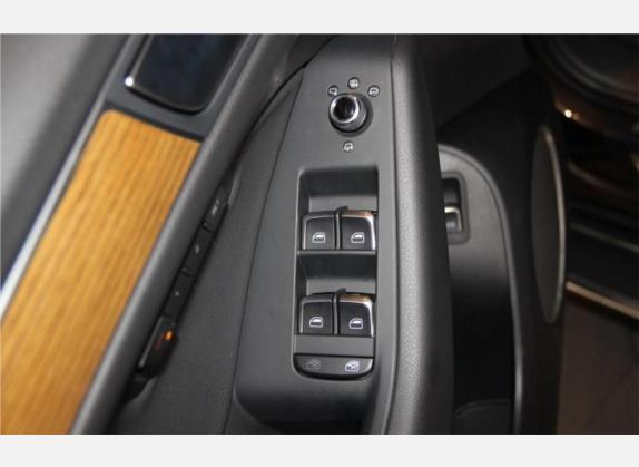 奥迪Q5 2017款 40 TFSI 豪华型 车厢座椅   门窗控制