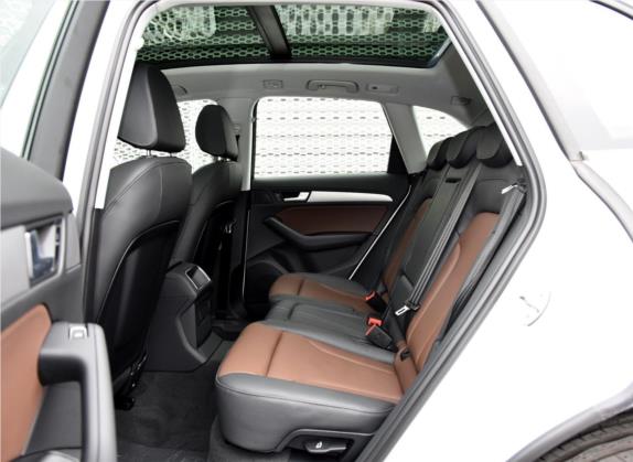 奥迪Q5 2017款 Plus 40 TFSI 进取型 车厢座椅   后排空间