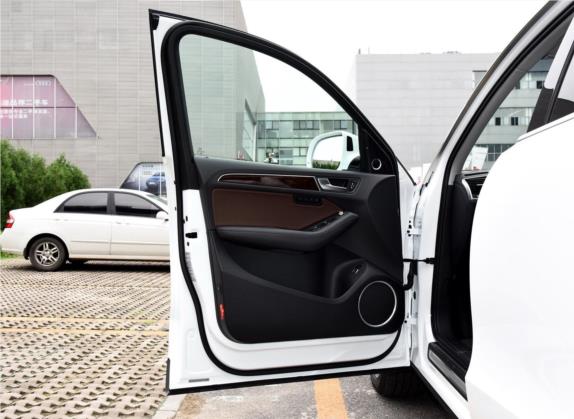奥迪Q5 2017款 Plus 40 TFSI 豪华型 车厢座椅   前门板