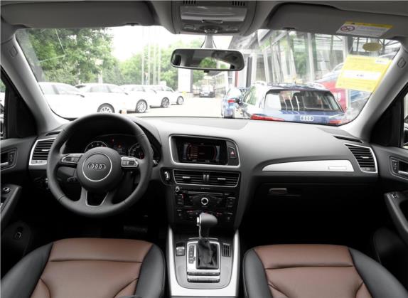 奥迪Q5 2018款 典藏版 40 TFSI 进取型 中控类   中控全图