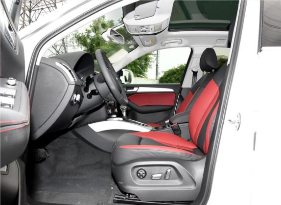 奥迪Q5 2018款 典藏版 40 TFSI 技术型 车厢座椅   前排空间