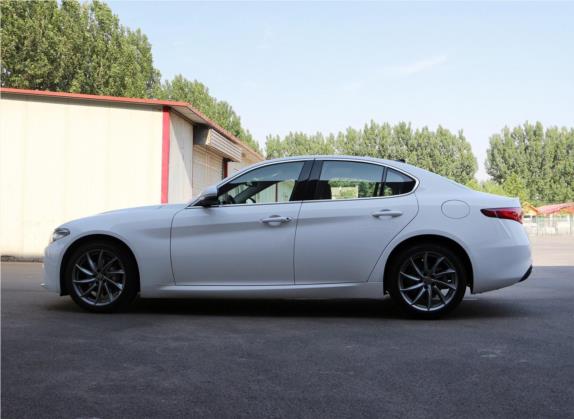 Giulia 2017款 2.0T 200HP 豪华版 外观   正侧