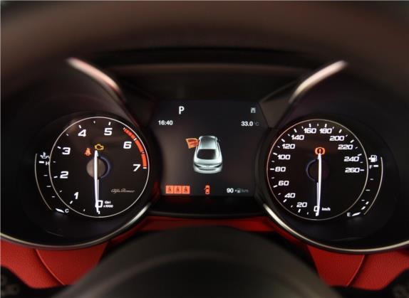 Giulia 2017款 2.0T 280HP 豪华版 中控类   仪表盘