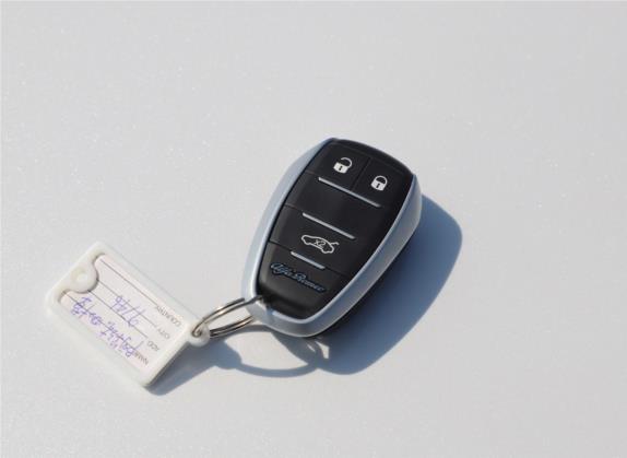 Giulia 2017款 2.9T 510HP 四叶草版 其他细节类   钥匙