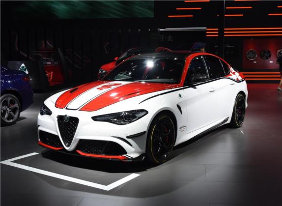 Giulia 2019款 2.9T 510HP F1限量版 外观   头图