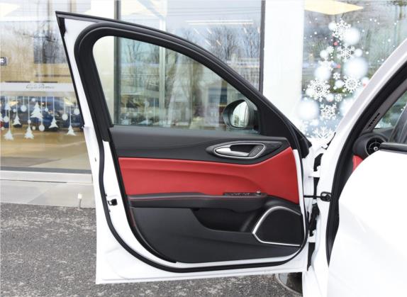 Giulia 2020款 2.0T 280HP 豪华版 车厢座椅   前门板