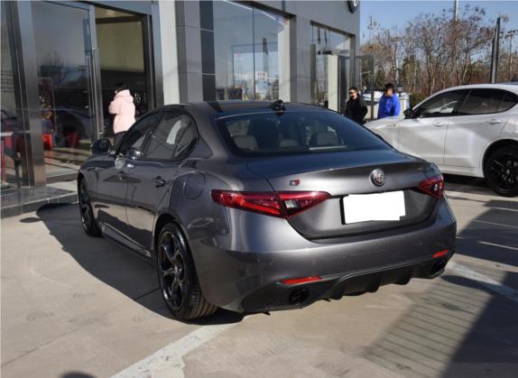 Giulia 2021款 2.0T 280HP Veloce Ti 竞速版 外观   斜后