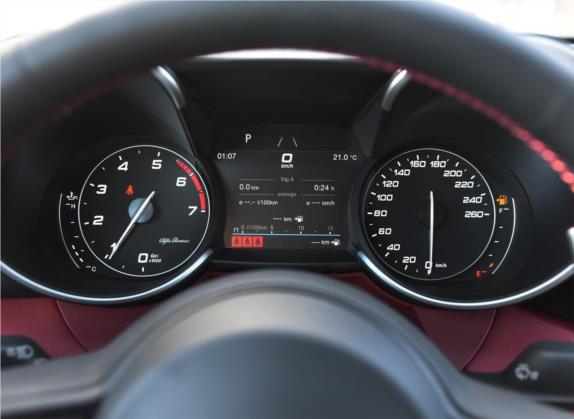 Giulia 2021款 2.0T 280HP Veloce Ti 竞速版 中控类   仪表盘