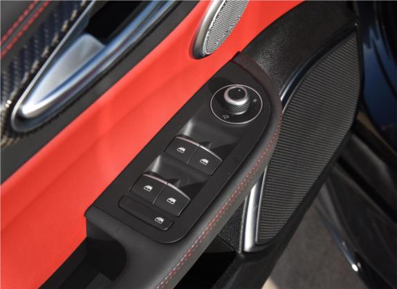 Giulia 2021款 2.0T 280HP Veloce Ti 竞速版 车厢座椅   门窗控制