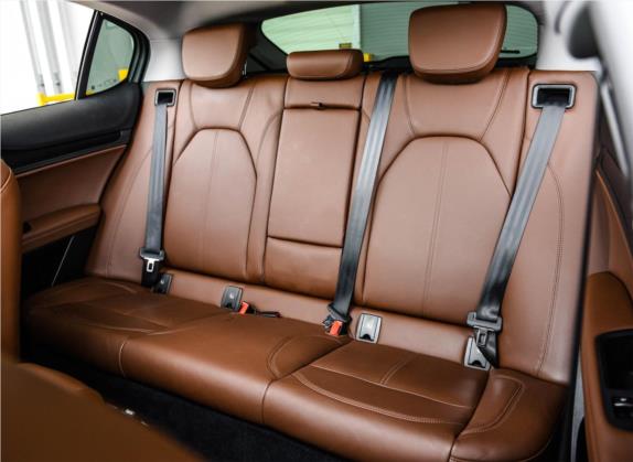 Stelvio斯坦维 2017款 2.0T 200HP 豪华版 车厢座椅   后排空间