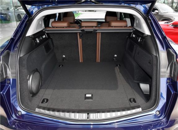Stelvio斯坦维 2017款 2.0T 280HP 豪华版 车厢座椅   后备厢