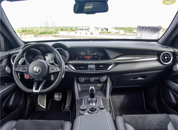 Stelvio斯坦维 2018款 2.9T 510HP 四叶草版 中控类   中控全图