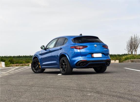 Stelvio斯坦维 2018款 2.9T 510HP 四叶草版 外观   斜后