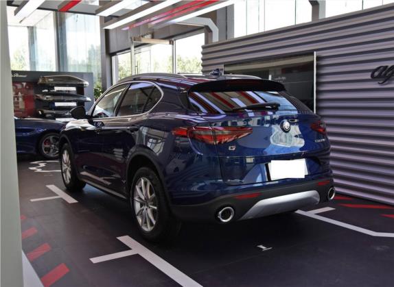 Stelvio斯坦维 2019款 2.0T 280HP 豪华版 外观   斜后