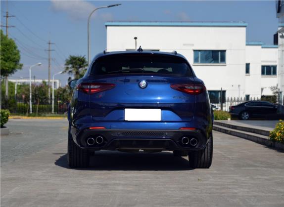 Stelvio斯坦维 2019款 2.9T 510HP 四叶草版 外观   正后