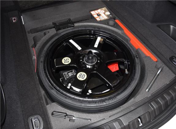 Stelvio斯坦维 2019款 2.0T 280HP Black Package黑标限量版 其他细节类   备胎