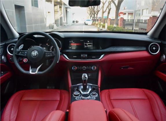 Stelvio斯坦维 2020款 2.0T 280HP 赛道限量版 中控类   中控全图