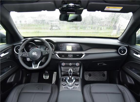 Stelvio斯坦维 2022款 2.0T 280HP Ti驾控版 中控类   中控全图