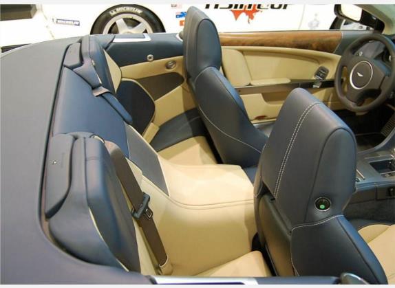 阿斯顿·马丁DB9 2007款 6.0L Manual Volante 车厢座椅   后排空间