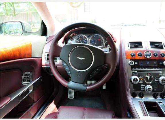 阿斯顿·马丁DB9 2007款 6.0L Touchtronic Coupe 中控类   驾驶位