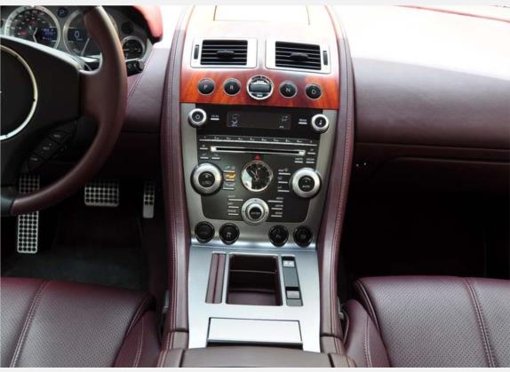 阿斯顿·马丁DB9 2007款 6.0L Touchtronic Coupe 中控类   中控台