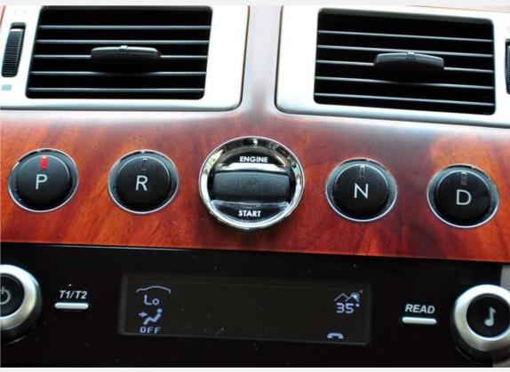 阿斯顿·马丁DB9 2007款 6.0L Touchtronic Coupe 中控类   挡把