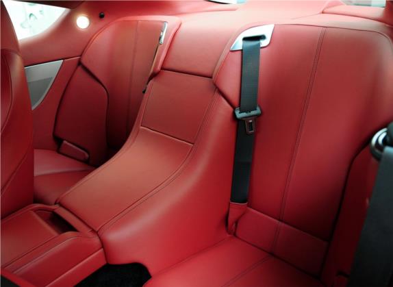 阿斯顿·马丁DB9 2011款 6.0L Touchtronic Coupe 车厢座椅   后排空间
