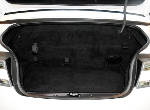 阿斯顿·马丁DB9 2014款 6.0L Volante百年纪念版 车厢座椅   后备厢