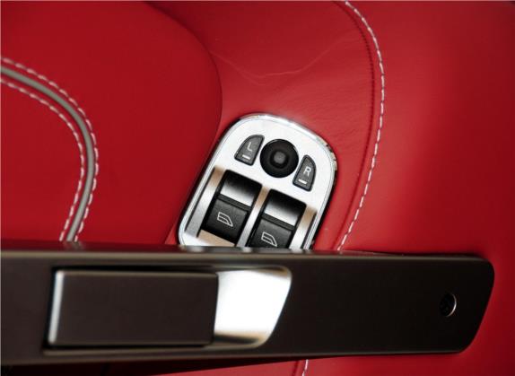阿斯顿·马丁DB9 2014款 6.0L Volante百年纪念版 车厢座椅   门窗控制