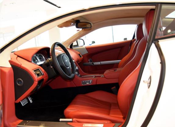 阿斯顿·马丁DB9 2015款 6.0L Coupe 车厢座椅   前排空间